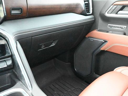 Used 2025 GMC Sierra 1500 Denali Ultimate AWD/4WD image 15