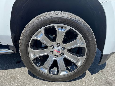 Used 2019 GMC Yukon Denali w/ Open Road Package AWD/4WD image 28