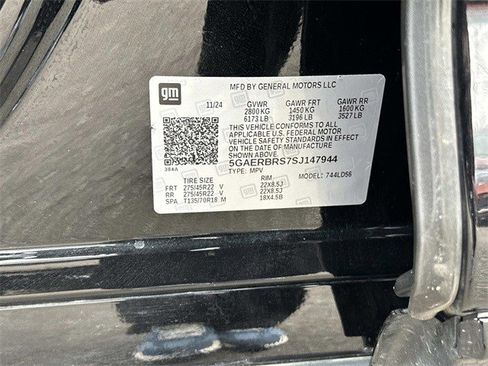 Certified 2025 Buick Enclave Sport Touring w/ Power Package image 31