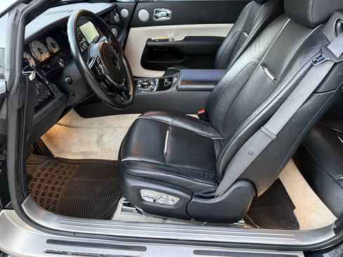 Used 2016 Rolls-Royce Wraith image 17