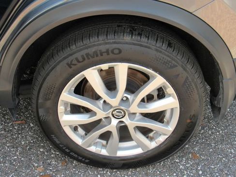 Certified 2022 Nissan Rogue Sport S FWD image 13