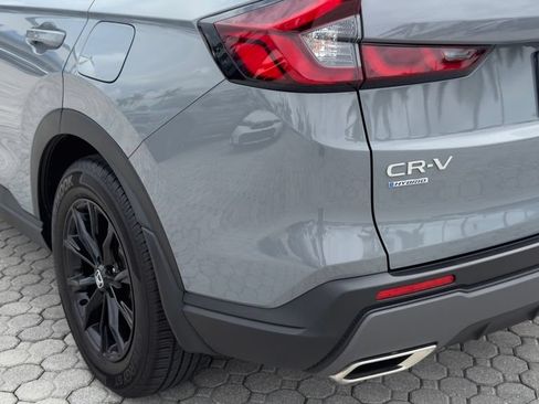 Used 2025 Honda CR-V Sport image 16