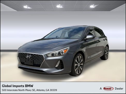 Used 2018 Hyundai Elantra GT FWD image 1