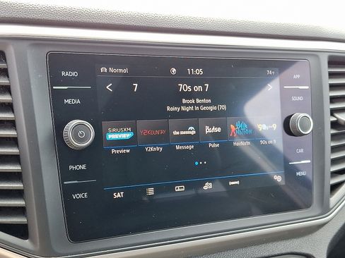 Used 2020 Volkswagen Atlas Cross Sport SE AWD/4WD image 17