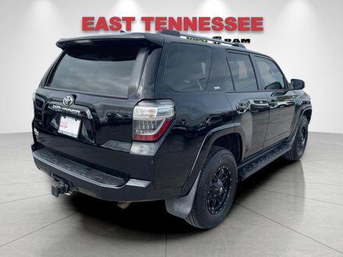 Used 2019 Toyota 4Runner SR5 AWD/4WD image 3