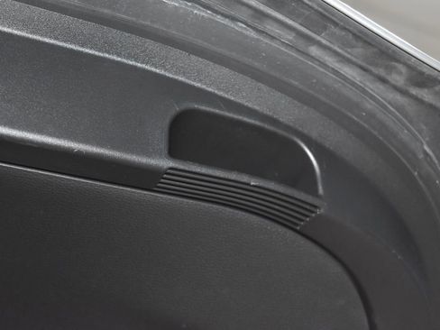 Used 2023 Toyota Corolla SE image 32