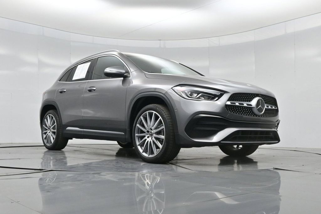 Used 2022 Mercedes-Benz GLA 250 4MATIC image 2