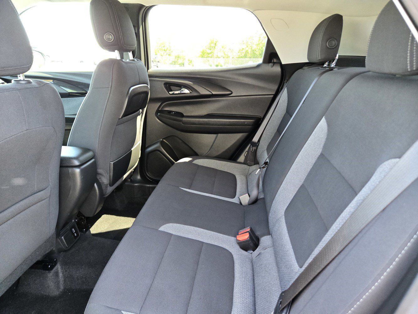 Certified 2023 Chevrolet TrailBlazer LT w/ Convenience Package AWD/4WD image 28