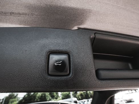 Used 2024 Ford Escape Platinum AWD/4WD image 47