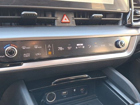 Certified 2023 Kia Sportage EX image 15