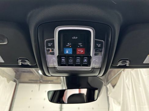 Used 2026 RAM 1500 Limited AWD/4WD image 36