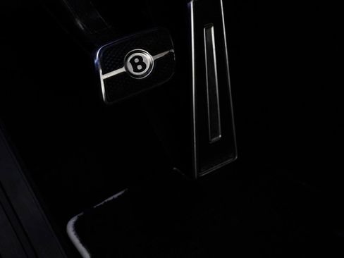 Used 2021 Bentley Continental GT image 44