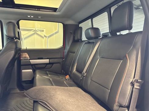 Used 2024 Ford F250 Lariat w/ Lariat Ultimate Package AWD/4WD image 19