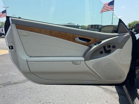 Used 2006 Mercedes-Benz SL 500 image 12