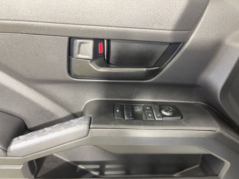 Used 2025 Toyota Tacoma SR image 16