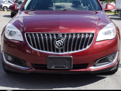 Used 2016 Buick Regal AWD image 2