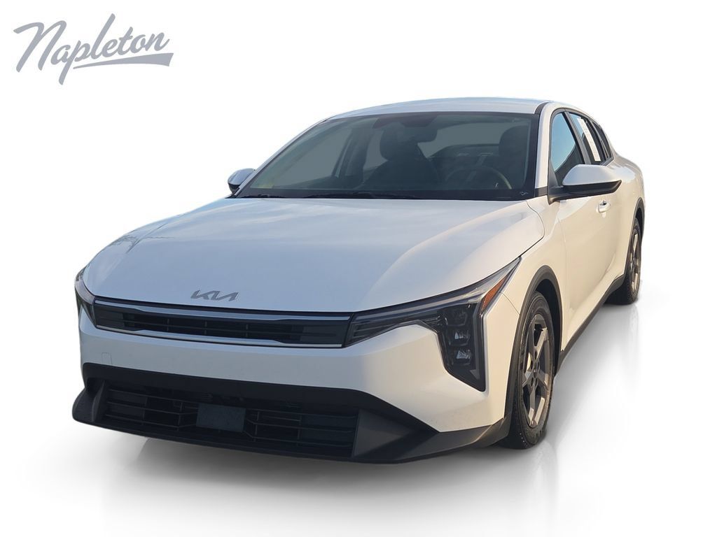 Used 2025 Kia K4 FWD image 1