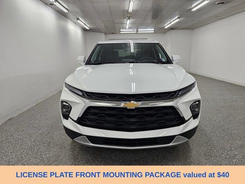 Used 2026 Chevrolet Blazer LT FWD image 2