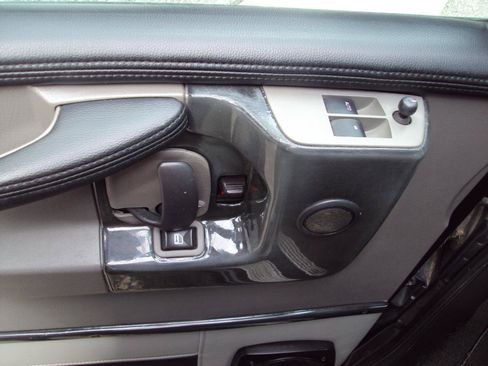 Used 2014 Chevrolet Express 1500 AWD image 26