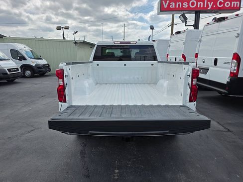 Used 2019 Chevrolet Silverado 1500 LT w/ Convenience Package AWD/4WD image 24