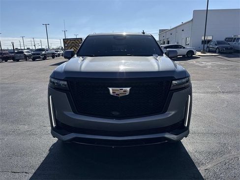 Used 2022 Cadillac Escalade ESV Sport w/ Touring Package image 8