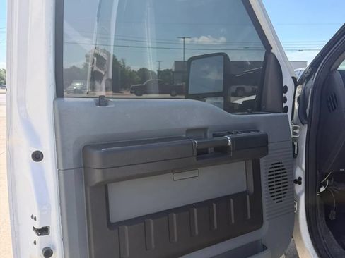 Used 2011 Ford F350 Lariat w/ Lariat Ultimate Pkg AWD/4WD image 9