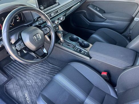 Used 2025 Honda Civic Sport image 10