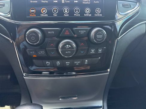 Used 2021 Jeep Grand Cherokee Limited w/ Trailer Tow Group IV AWD/4WD image 30