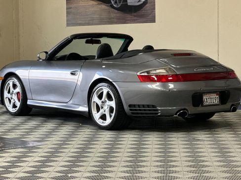 Used 2004 Porsche 911 Carrera RWD image 6