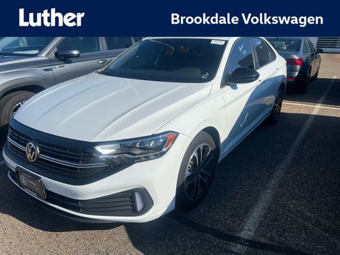 Used 2024 Volkswagen Jetta Sport FWD image 1