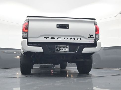 Used 2023 Toyota Tacoma TRD Sport image 23