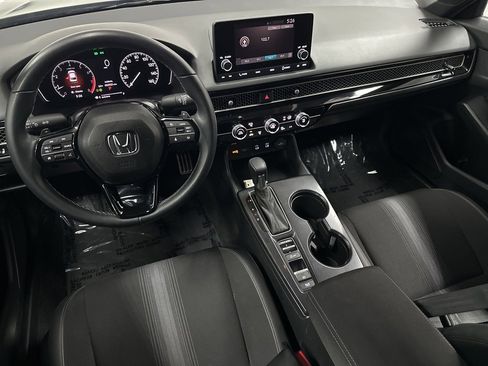 Used 2025 Honda Civic Sport image 13