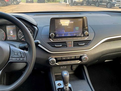 New 2025 Nissan Altima 2.5 S image 6