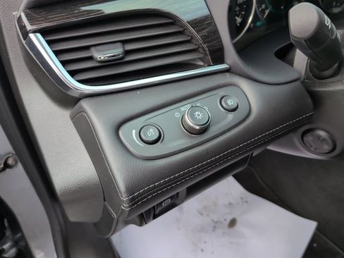 Used 2019 Buick LaCrosse Essence w/ Sights and Sounds Package image 27