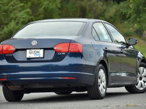 Used 2012 Volkswagen Jetta SE FWD image 5