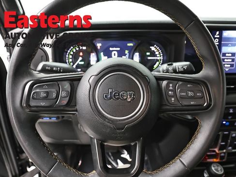 Used 2024 Jeep Wrangler Unlimited AWD/4WD image 10