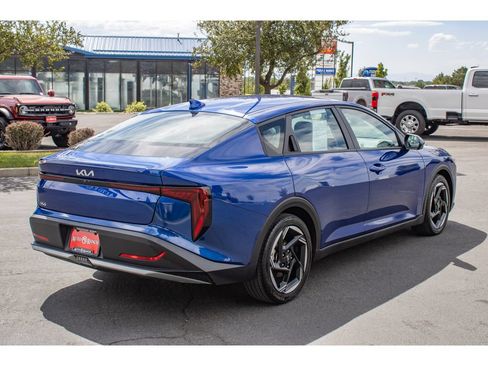 Used 2025 Kia K4 EX FWD image 8