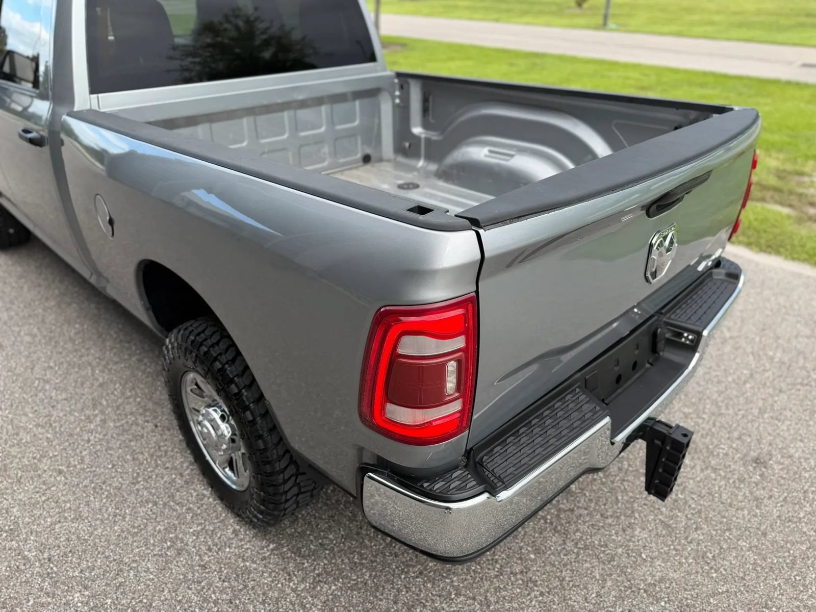 Used 2024 RAM 2500 Big Horn AWD/4WD image 8