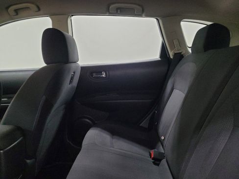 Used 2015 Nissan Rogue S w/ Convenience Package AWD/4WD image 18