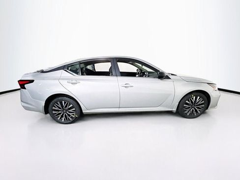 New 2026 Nissan Altima 2.5 SV FWD image 4