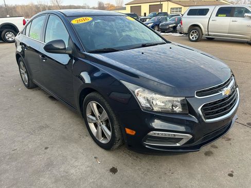 Used 2016 Chevrolet Cruze LT image 3