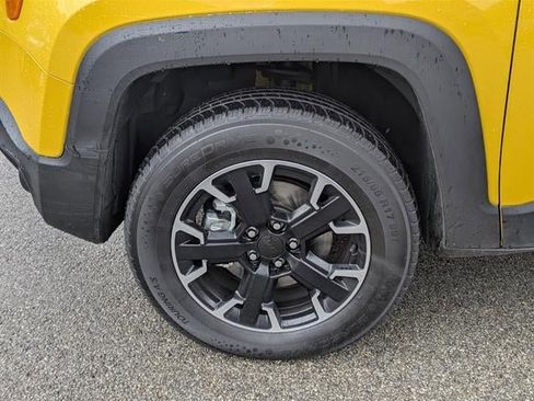 Used 2023 Jeep Renegade Trailhawk AWD/4WD image 18