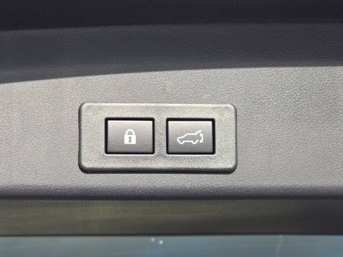 Certified 2025 Subaru Ascent Bronze Edition AWD/4WD image 33