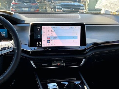 Certified 2024 Volkswagen Atlas Cross Sport SE image 20