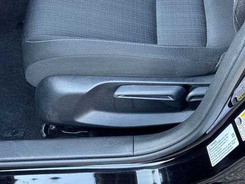 Used 2023 Honda Civic LX image 4