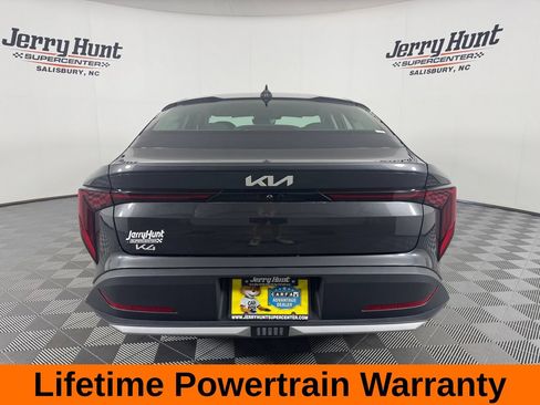 Used 2025 Kia K4 FWD image 8
