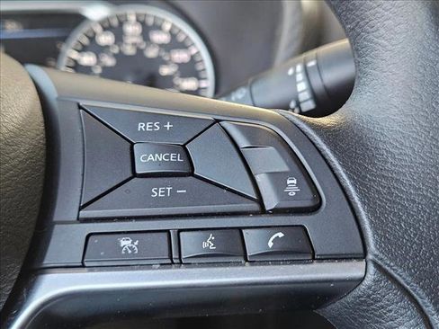 Used 2025 Nissan Sentra SV image 12