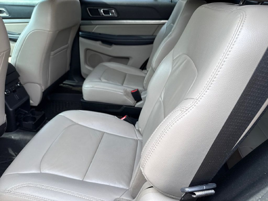 Used 2018 Ford Explorer XLT w/ Equipment Group 202A FWD image 17