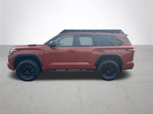 Used 2024 Toyota Sequoia TRD Pro AWD/4WD image 10