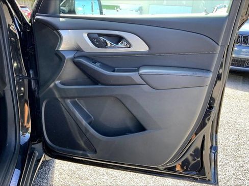 Used 2023 Chevrolet Traverse LT w/ LPO, Floor Liner Package AWD/4WD image 23
